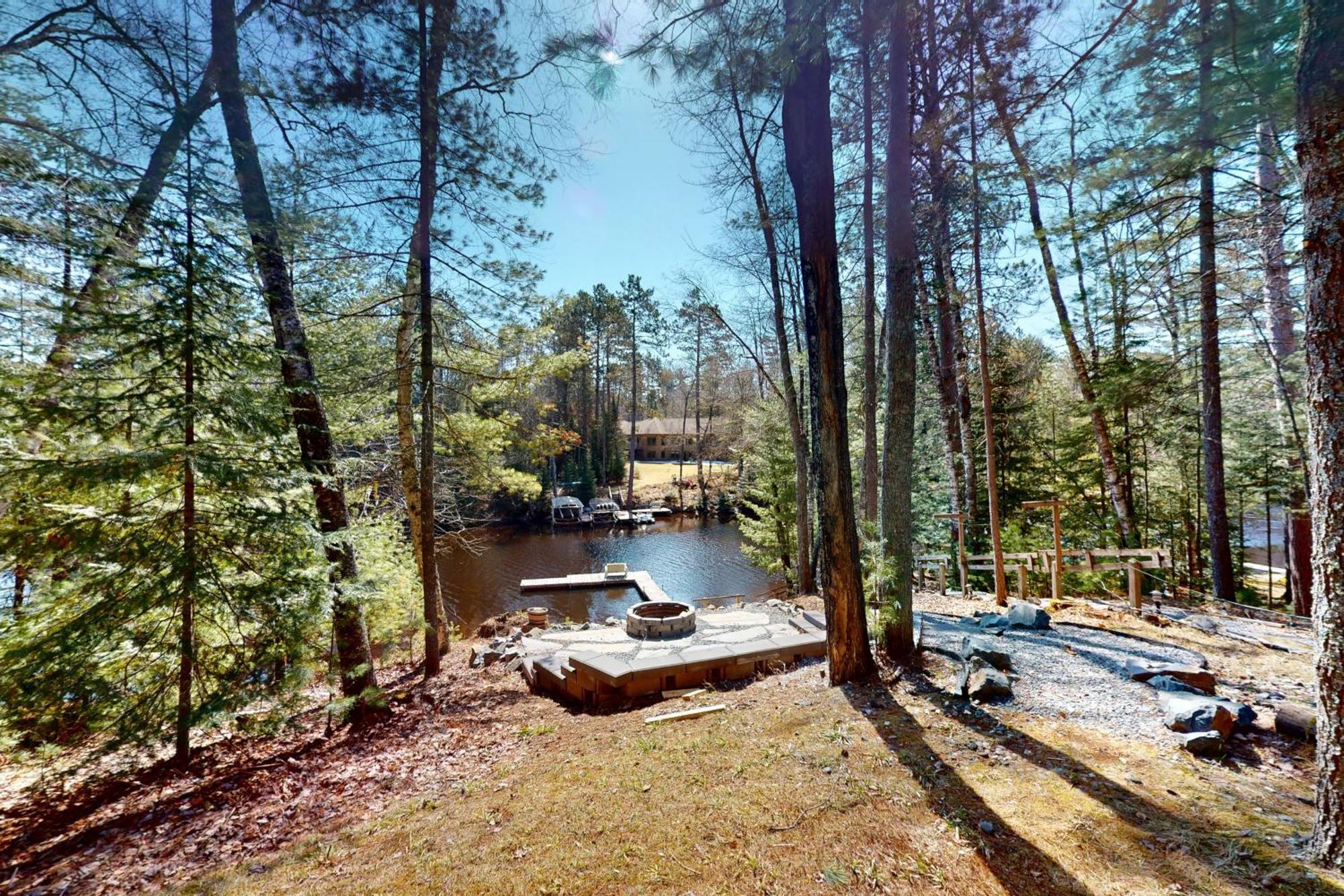 Dragonfly Landing Villa Eagle River Exterior photo